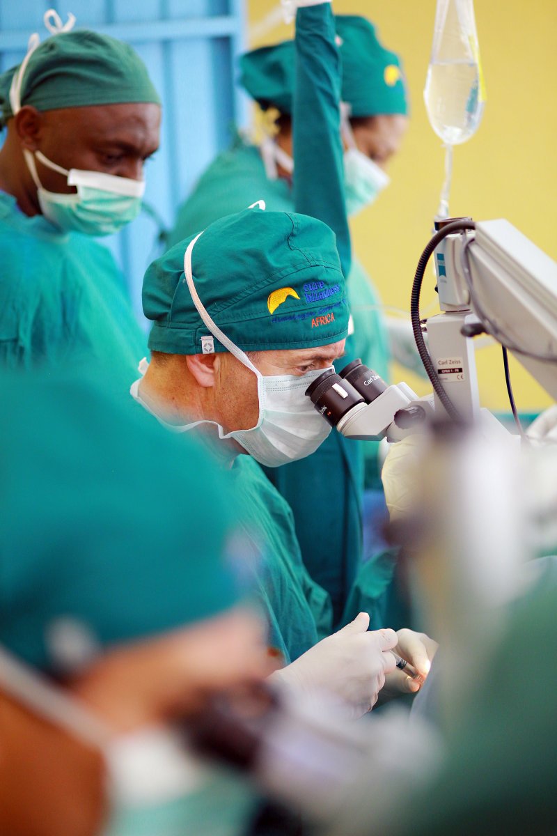 Dr. Geoff Tabin operates on both eyes of Gebretsahme WeldeSelase .
