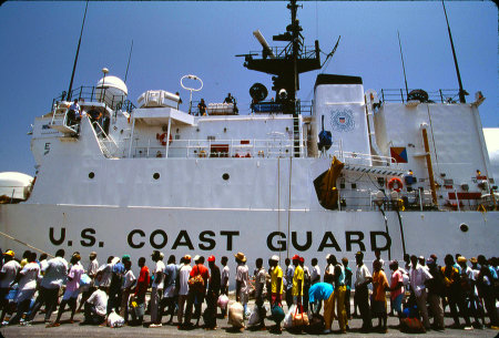 Returning Haitians intercepted at sea, fleeing for USA. 