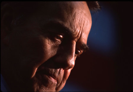 Bob Dole loses the presidential elections of 1996.